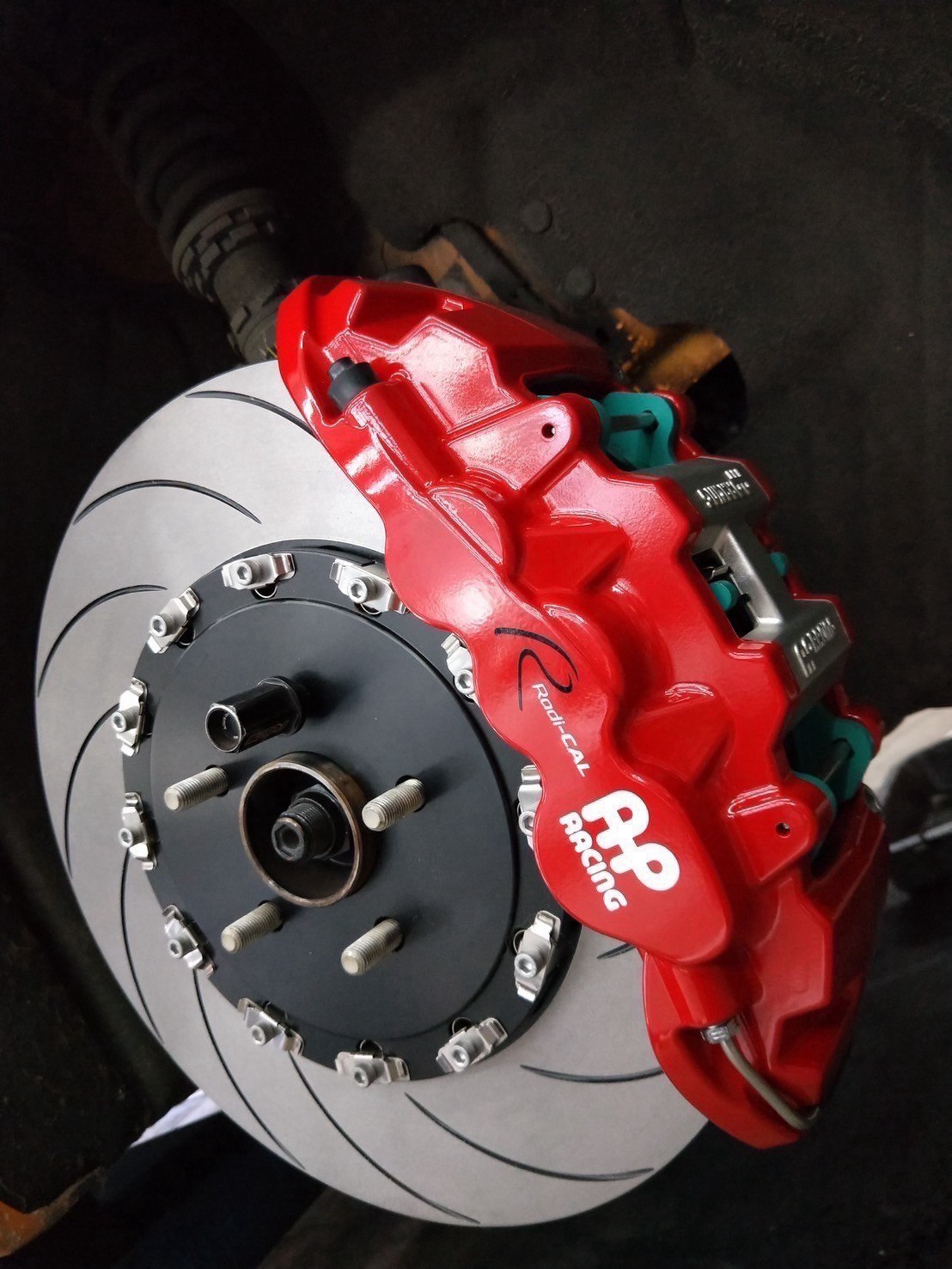 AP Racing AP 8520 六活塞卡鉗 · 4