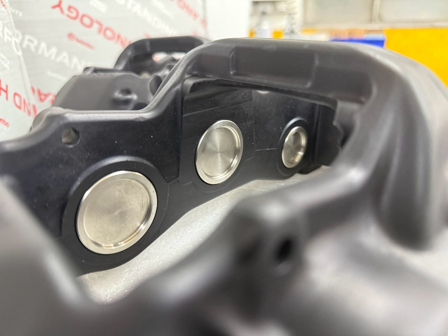 BREMBO GTS 六活塞卡鉗 · 4