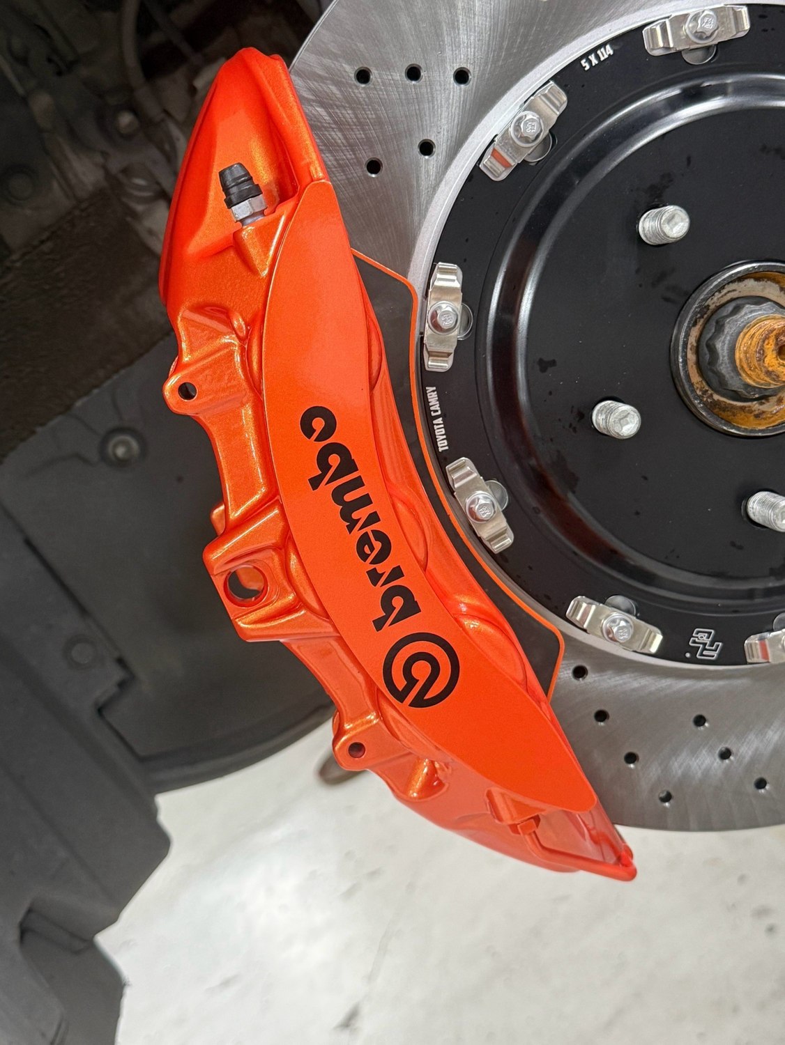 BREMBO OE 原廠型 ZL1 六活塞卡鉗 · 1