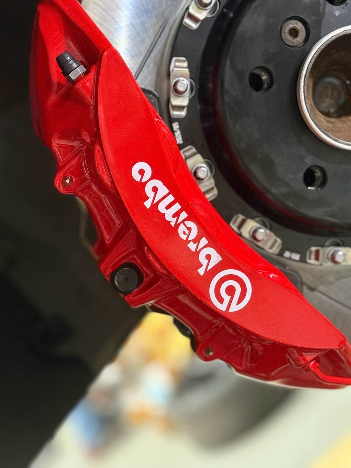 BREMBO OE 原廠型 ZL1 六活塞卡鉗 · 6