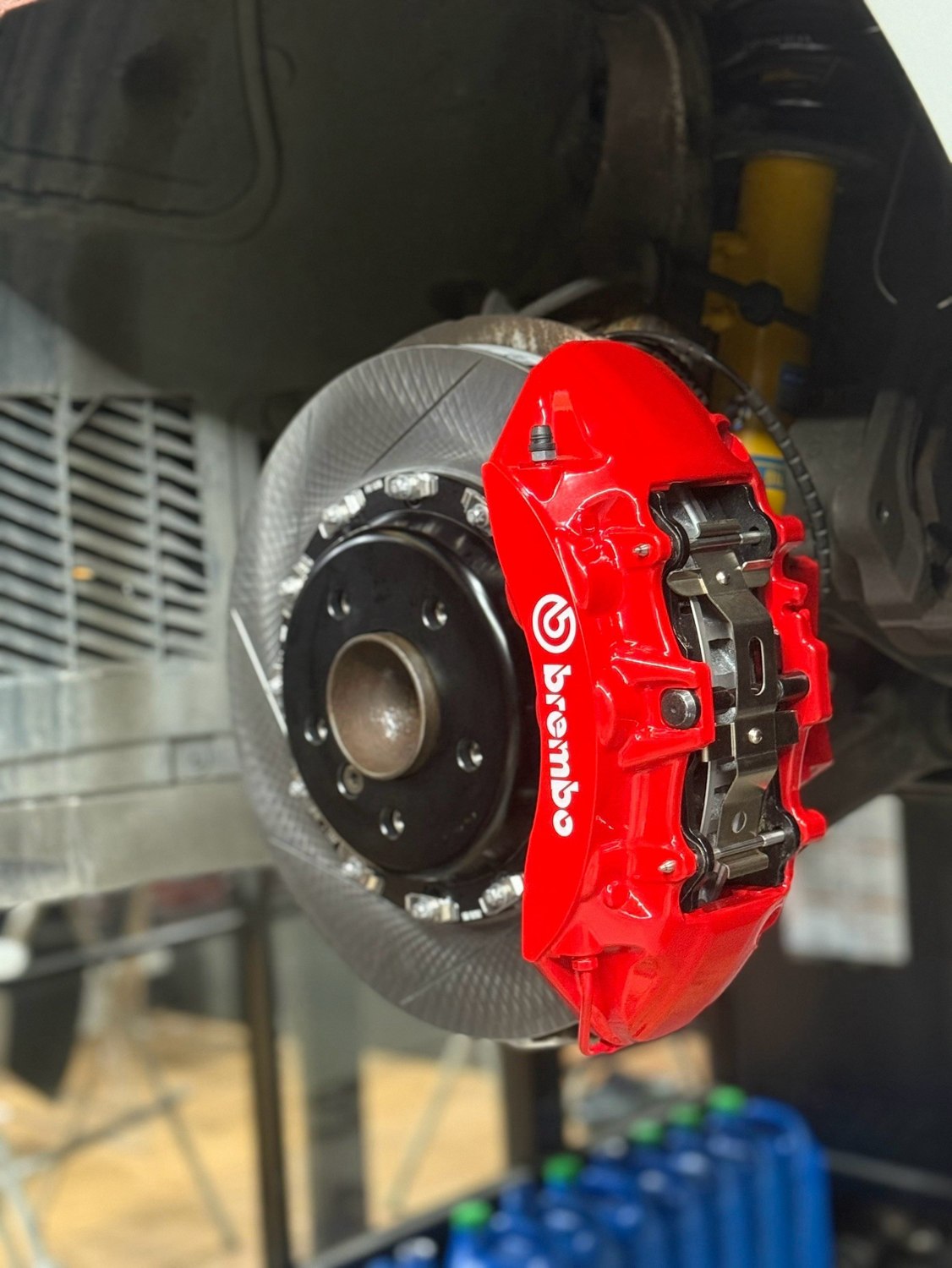 BREMBO 卡鉗實車安裝封面
