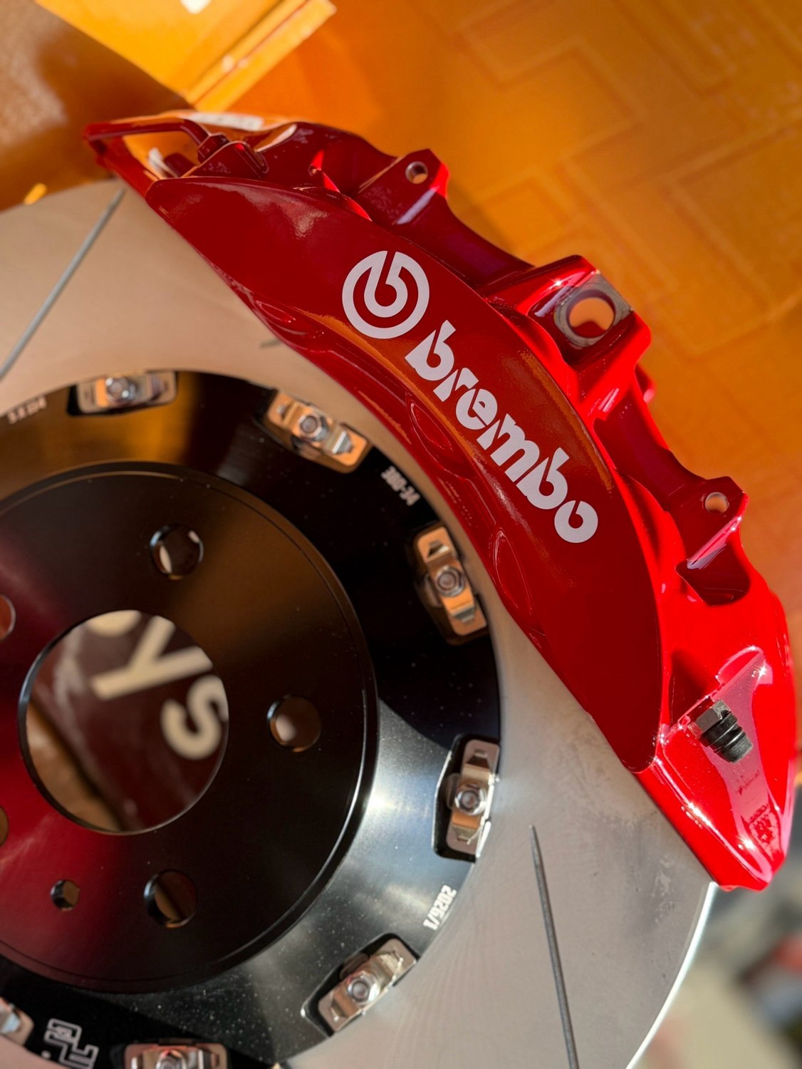 BREMBO OE 原廠型 ZL1 六活塞卡鉗 · 8